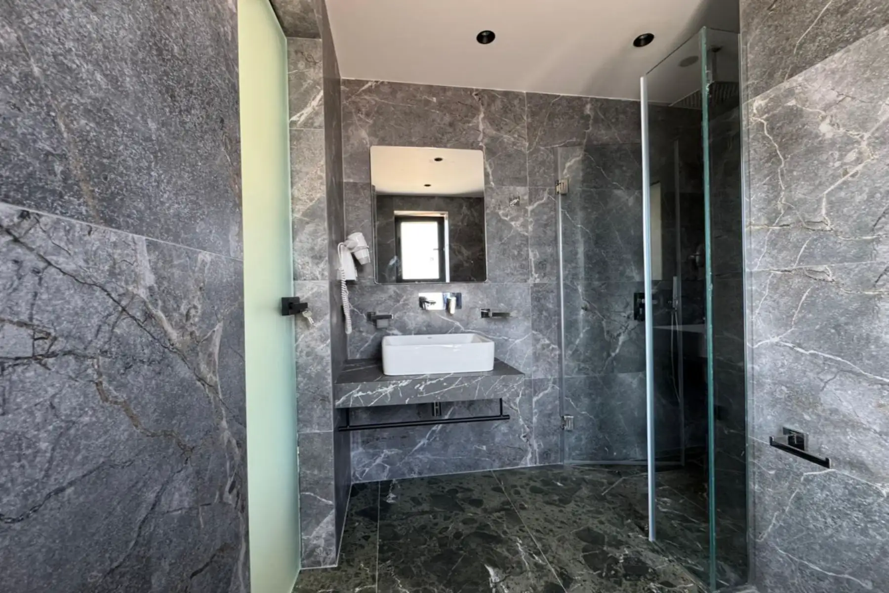 img_id_679548.05.51 (1).webp